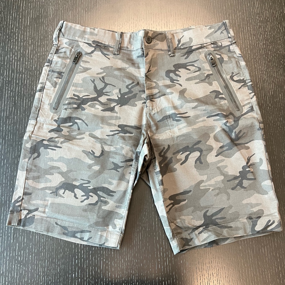 Express Men's Black Charcoal & Gray Camo Shorts